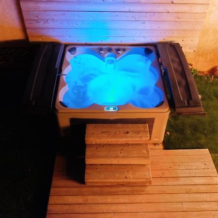 Tiny Home Hot Tub Colorado City Exterior photo