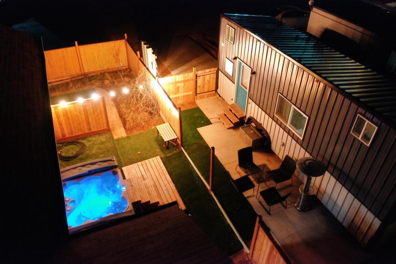 Tiny Home Hot Tub Colorado City Exterior photo