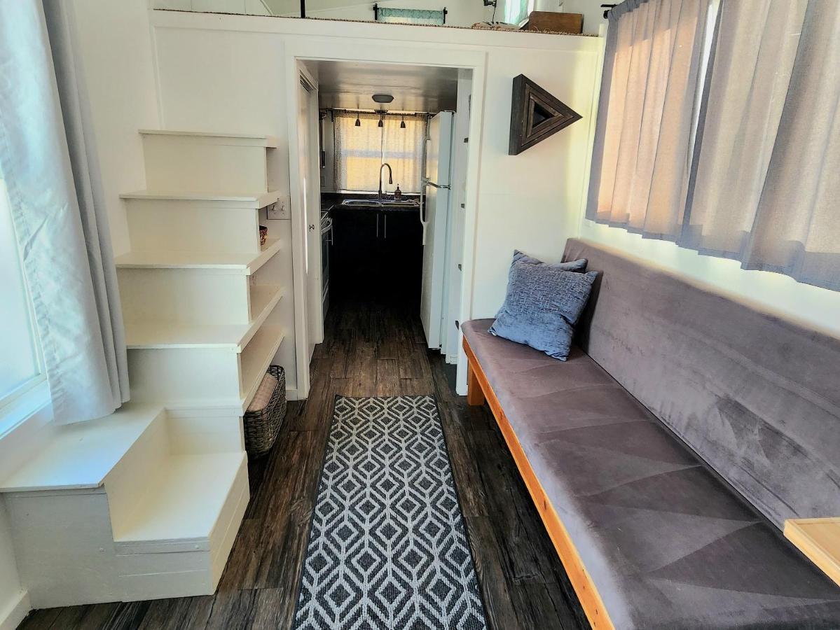 Tiny Home Hot Tub Colorado City Exterior photo